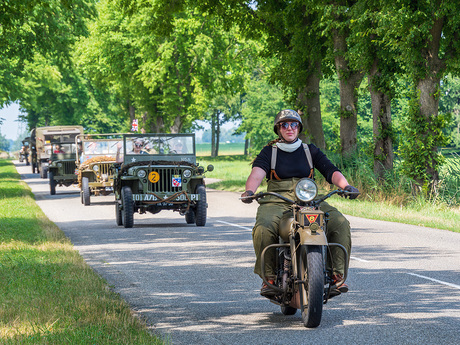 Oude legervoertuigen