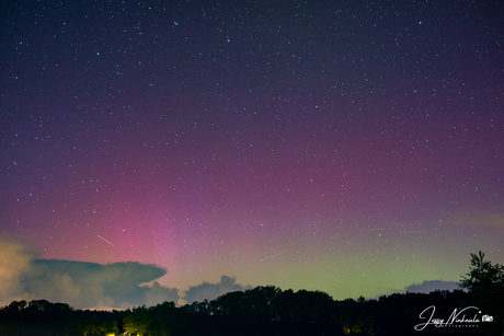 Noorderlicht in het dorpje Lhee Drenthe 