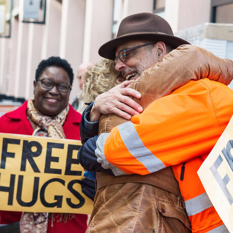 Free Hugs