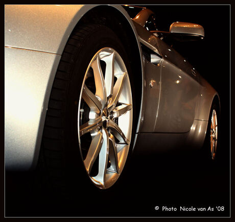 Bond car - Aston Martin -