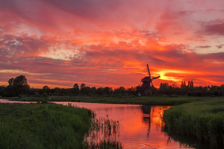 Zonsondergang Pendrechtse molen