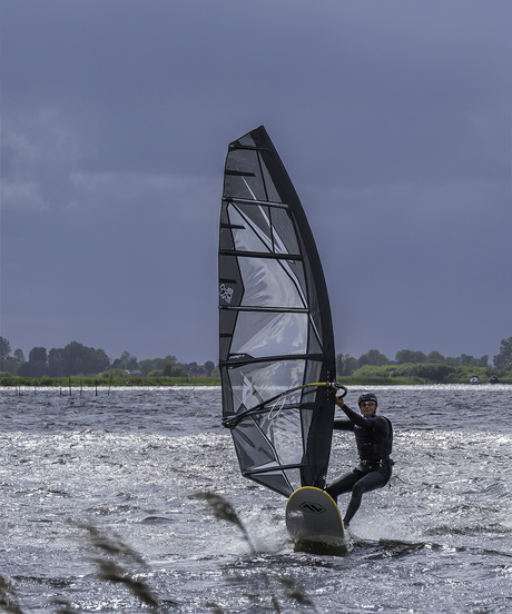 Surfen op de Goïngarijpster Poelen