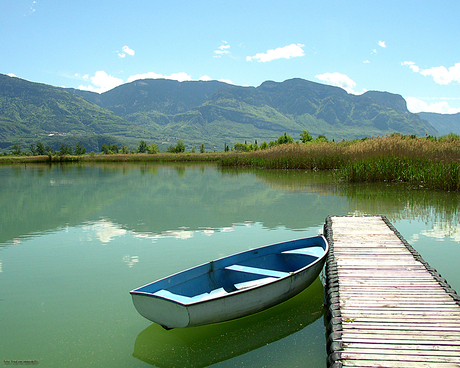 Barca nel lago