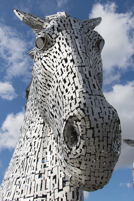 Een van de Kelpies bij Falkirk in Schotland