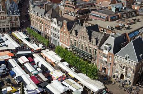 Bovenaanzicht grote markt Haarlem