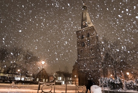 Winterse sferen rond de Oude Kerk in Barneveld