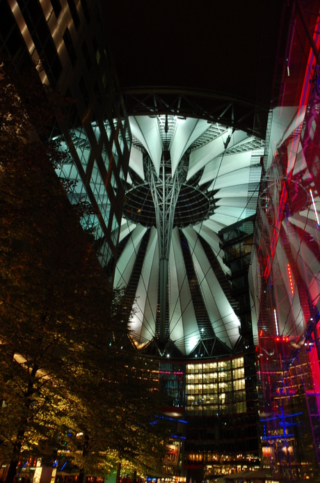 Sonycenter in de nacht