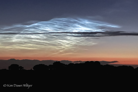 lichtende nachtwolken