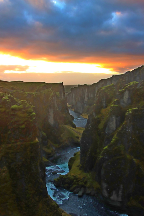 FJAÐRÁRGLJÚFUR Kloof ijsland