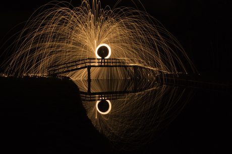 Lightpainting op brug