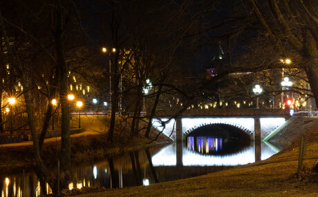 Verlichte brug Riga
