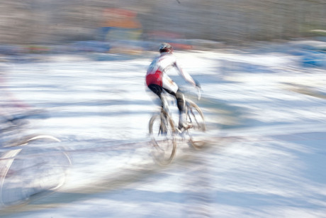 Veldrijden in de sneeuw