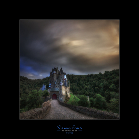 Burg Eltz (long exposure)