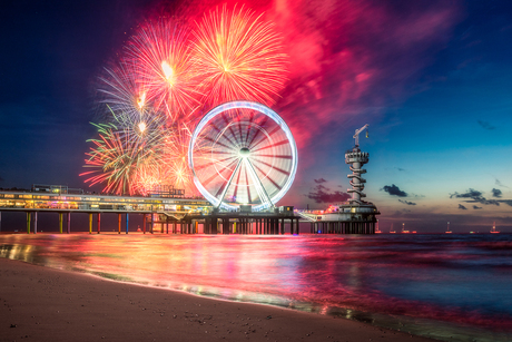 Fireworks at the Pier