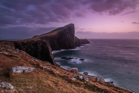 Sunset @ Neist point lighthouse, Isle of Skye