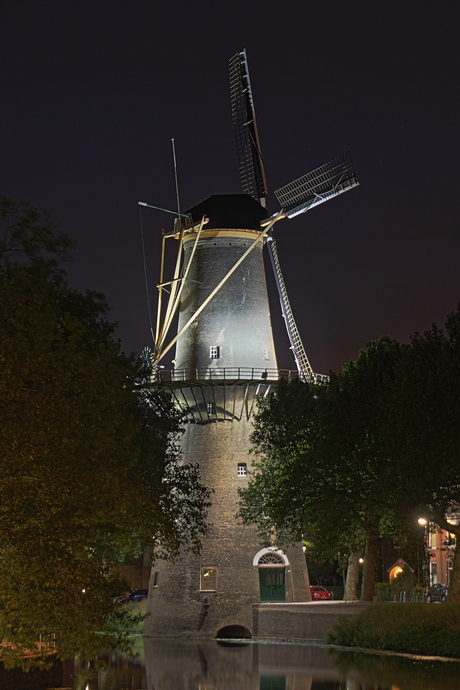 Schiedam molen by night(2)