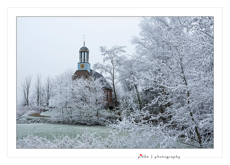 Kerk van Terkaple in wintertooi