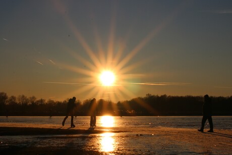 Schaatsen op de Ryptsjerkerpolder.