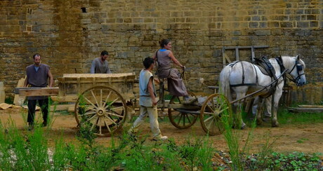 A castle in de making, Guédelon, france