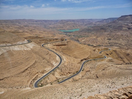 Uitzicht op Wadi Moojeb, Jordanië