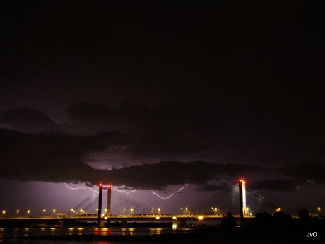 Onweer bij de Bommelse brug