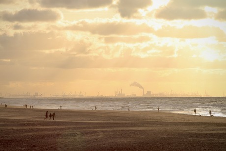 2e Maasvlakte v.a Scheveningen