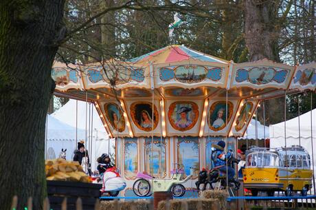 kerstmarkt - draaimolen