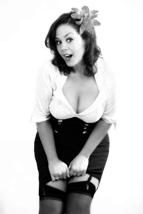 Pin Up B&W