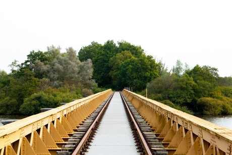 Spoorbrug 