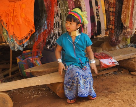 Long neck meisje in Chiang Rai - Thailand