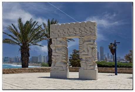 Statue of Faith