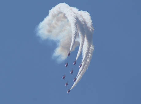 Red Arrows faboulous roll