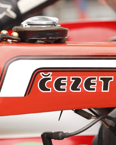 Klassieke Motorrace; een (CZ)