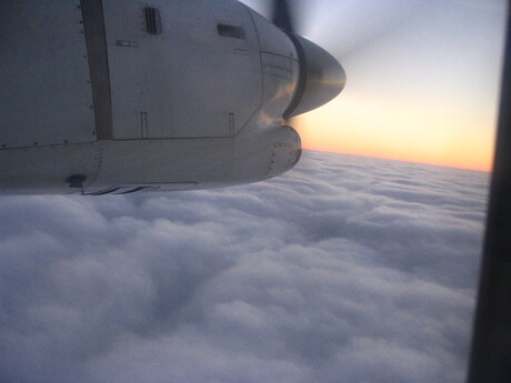 Boven de wolken