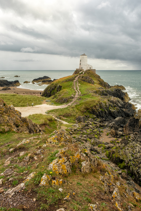 Tŵr Bach Lighthouse