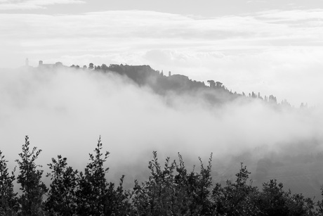 Montepulciano in de mist