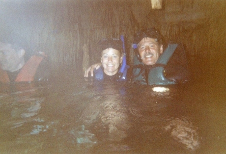 2006 Mexico onder de grond cenote.jpg