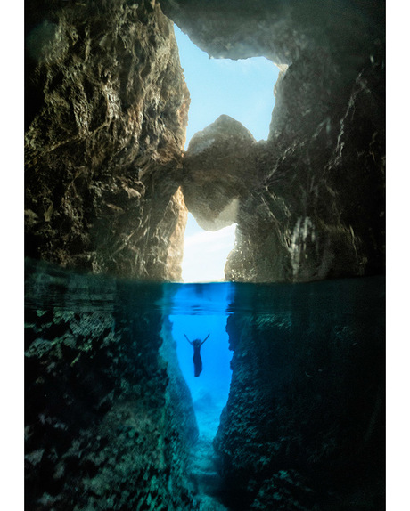 In de grot onder water