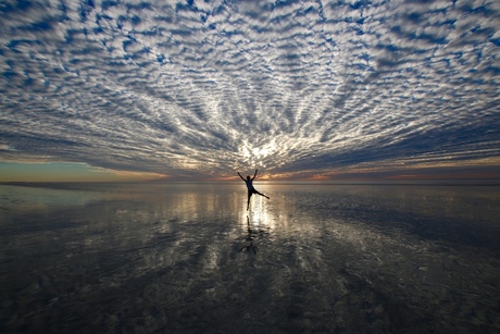 Sunset 80 mile beach