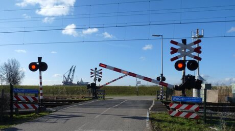 Morgen vetrekt de Thialf van Heerema