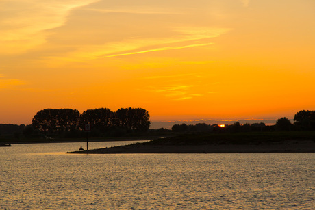 Sunset @ Port of Maurik