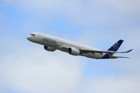 A350