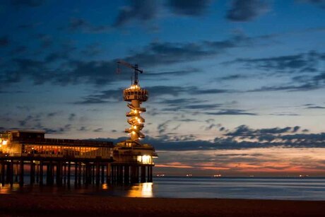 De pier van Scheveningen by night