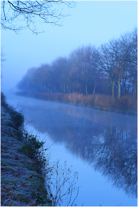 spiegeling in kanaal