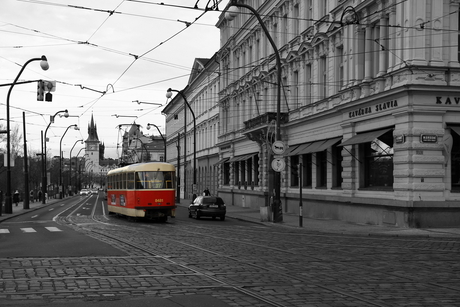 red tram