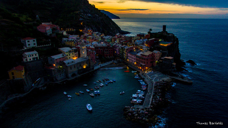 Vernazza, Italie (Cinque Terre) van Boven (Drone)