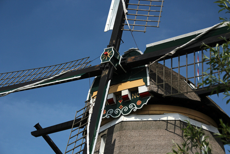 De kap van de 1e molen aan de Rottemeren