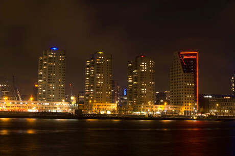 Rotterdam bij nacht 2