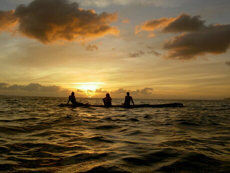 zonsondergang op zee