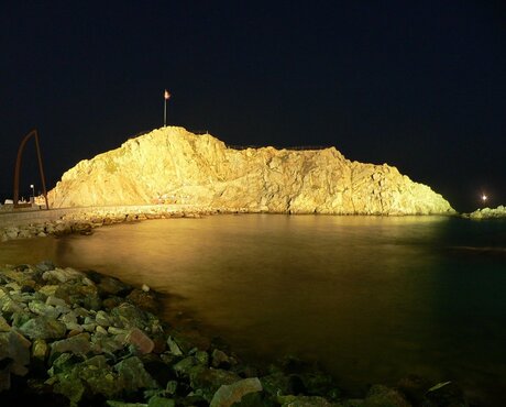 Berg Blanes bij nacht